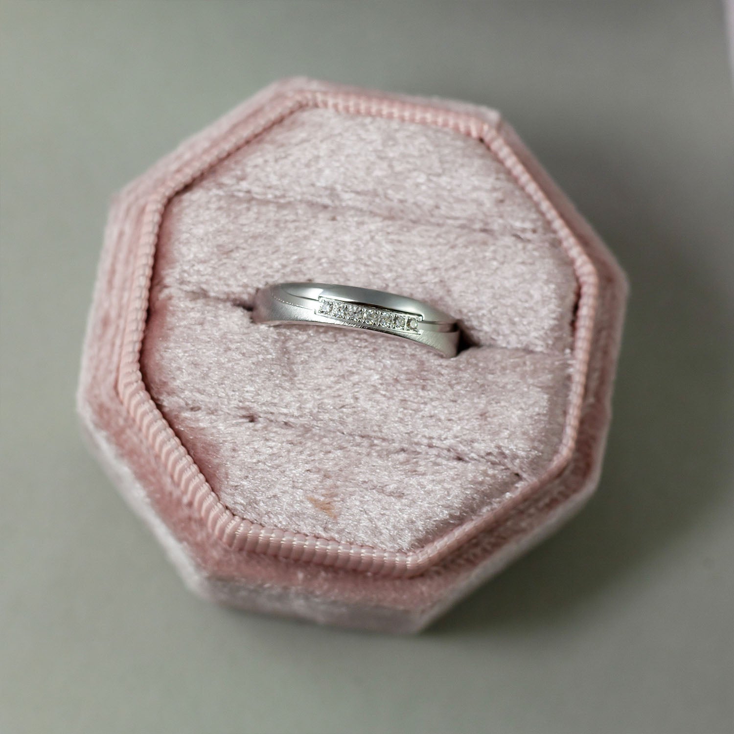Ring Janthina