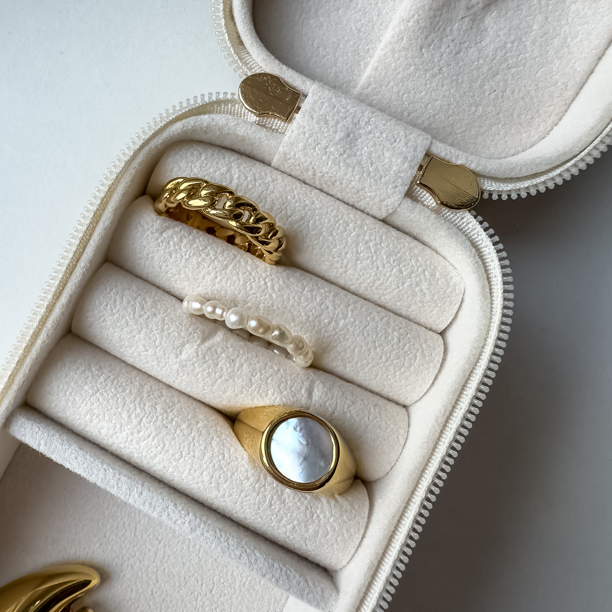 Gliederring Atalanta